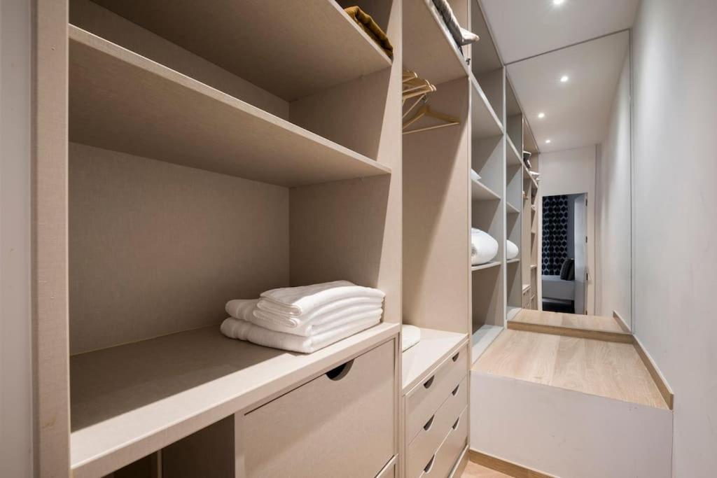 Lujoso Apartamento Cerca De Plaza Mayor Madrid Ngoại thất bức ảnh