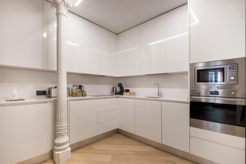 Lujoso Apartamento Cerca De Plaza Mayor Madrid Ngoại thất bức ảnh