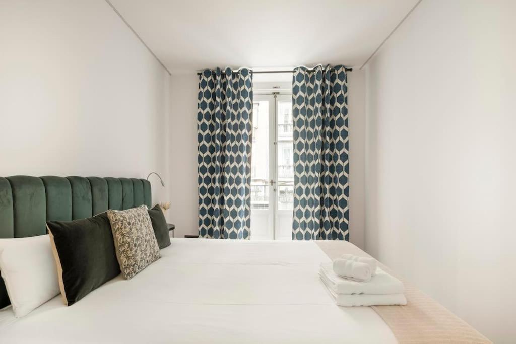 Lujoso Apartamento Cerca De Plaza Mayor Madrid Ngoại thất bức ảnh