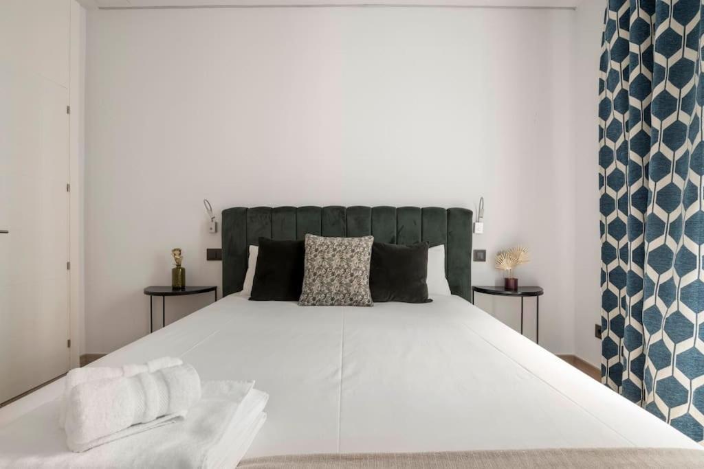Lujoso Apartamento Cerca De Plaza Mayor Madrid Ngoại thất bức ảnh