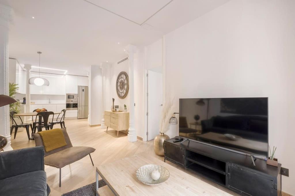 Lujoso Apartamento Cerca De Plaza Mayor Madrid Ngoại thất bức ảnh
